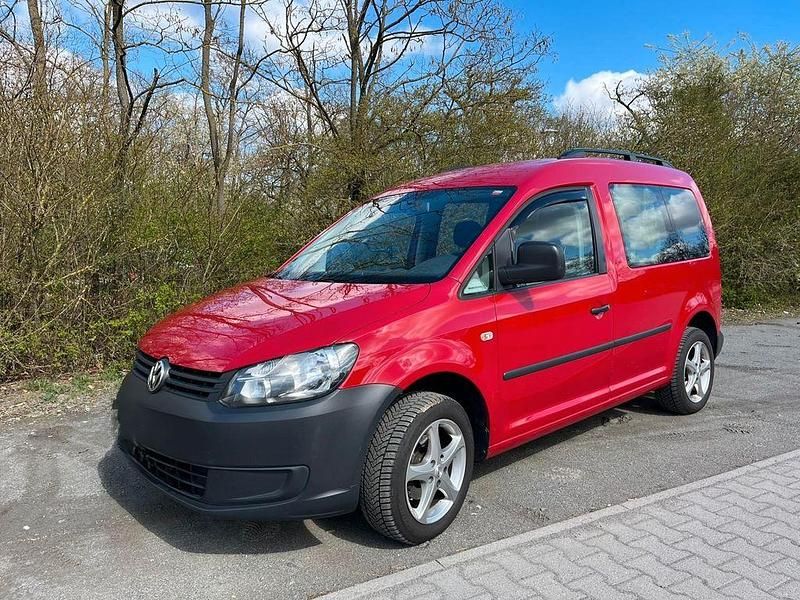 Gebraucht VW Caddy 75 PS (55 kW) 2013 Rot Van / Kleinbus