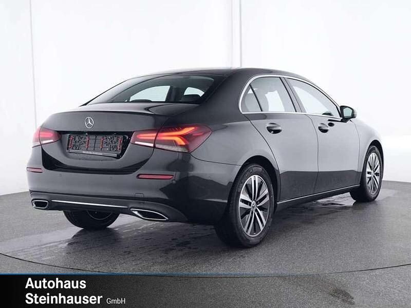 Gebraucht Mercedes A220 Progressive 190 PS (139 kW) 2022 Schwarz Limousine