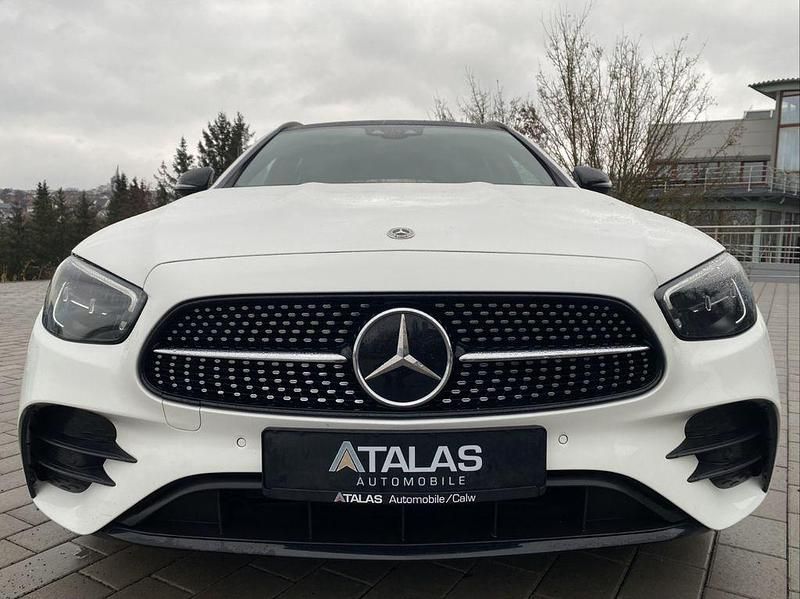 Gebraucht Mercedes E220 AMG line 194 PS (142 kW) 2021 Weiß Kombi