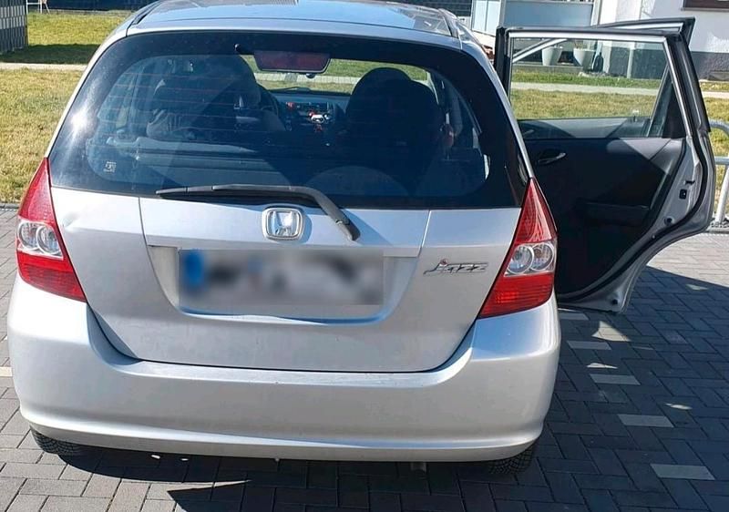 Gebraucht Honda Jazz 83 PS (61 kW) 2004 Silber Kleinwagen