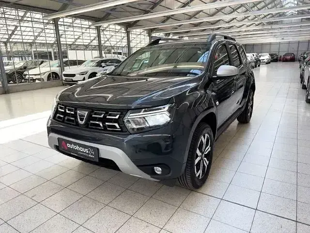 Gebraucht Dacia Duster Prestige 116 PS (85 kW) 2022 Grau SUV