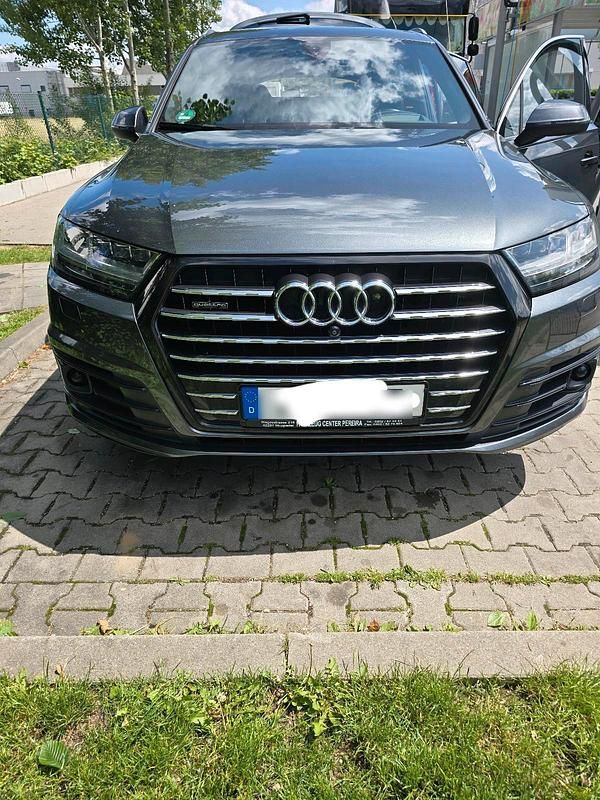 Gebraucht 2015 Audi Q7 S-Line SUV | 27.999 € - Bild 1/4