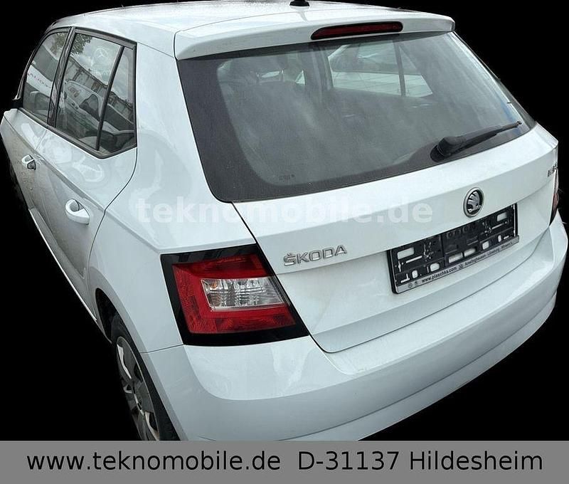 Gebraucht Skoda Fabia 90 PS (66 kW) 2018 Weiß Kleinwagen