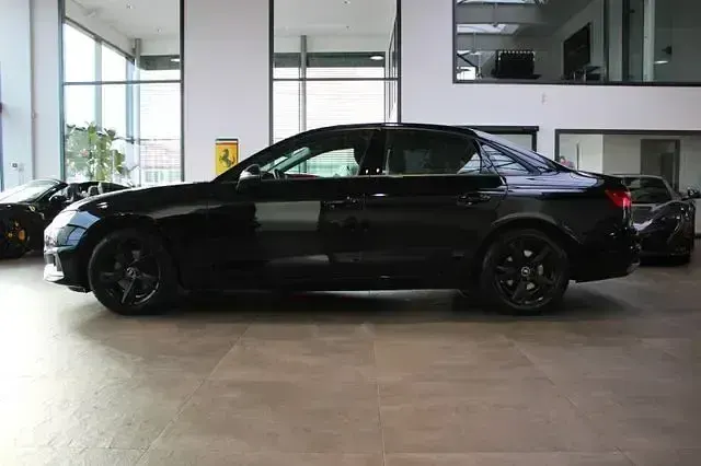 Gebraucht Audi A4 Basis 150 PS (110 kW) 2022 Schwarz Limousine