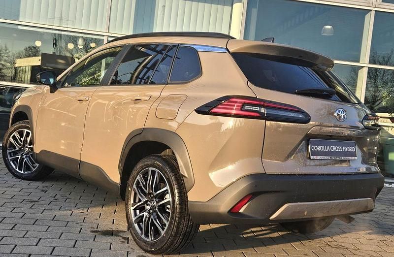 Neu Toyota Corolla Cross 178 PS (130 kW) 2026 Braun SUV