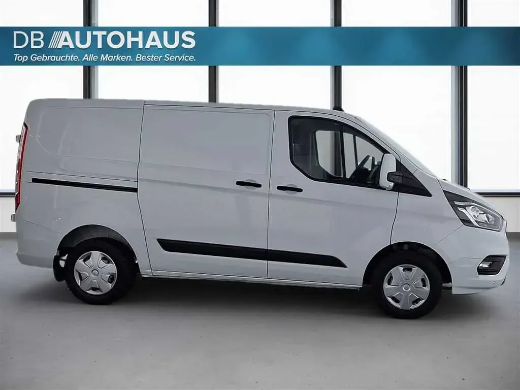 Używany Ford Transit Custom Trend 105 KM (77 kW) 2022 Biały Van