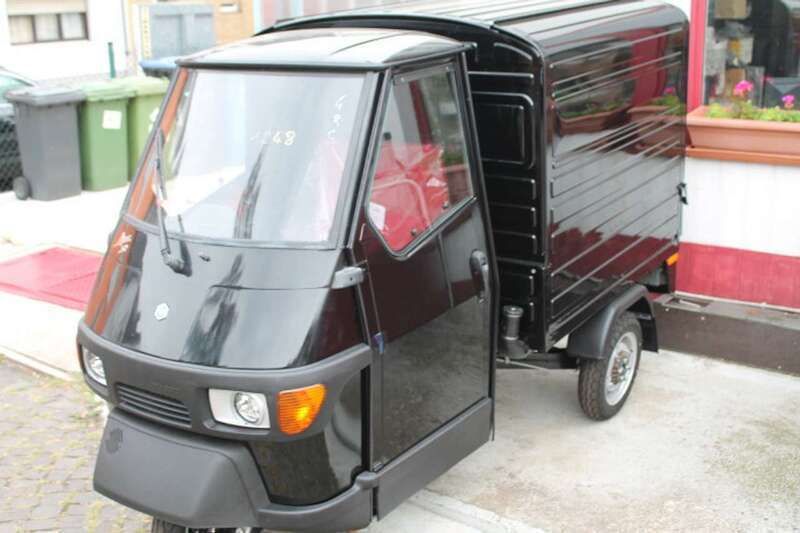 Schwarz Neu 2025 Piaggio APE SUV | 8.790 € - Bild 1/4