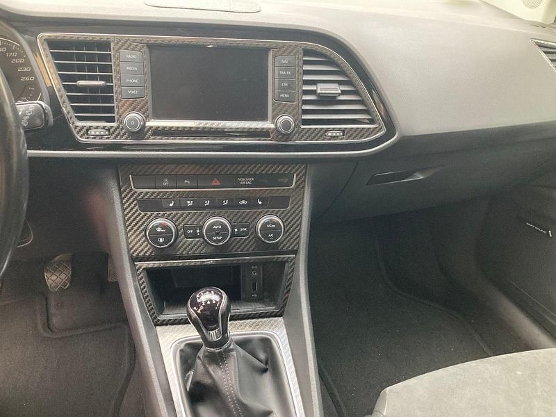 Gebraucht Seat Leon ST Style 125 PS (91 kW) 2016 Rot Kombi