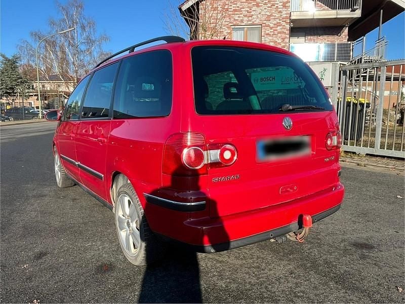 Gebraucht VW Sharan 140 PS (102 kW) 2006 Rot Van / Kleinbus