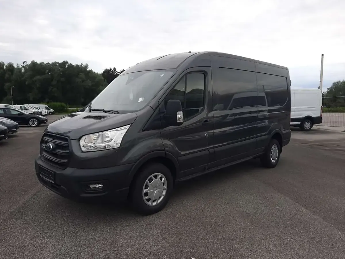 Neu Ford Transit Trend 131 PS (96 kW) 2026 Magneticgrau Van / Kleinbus