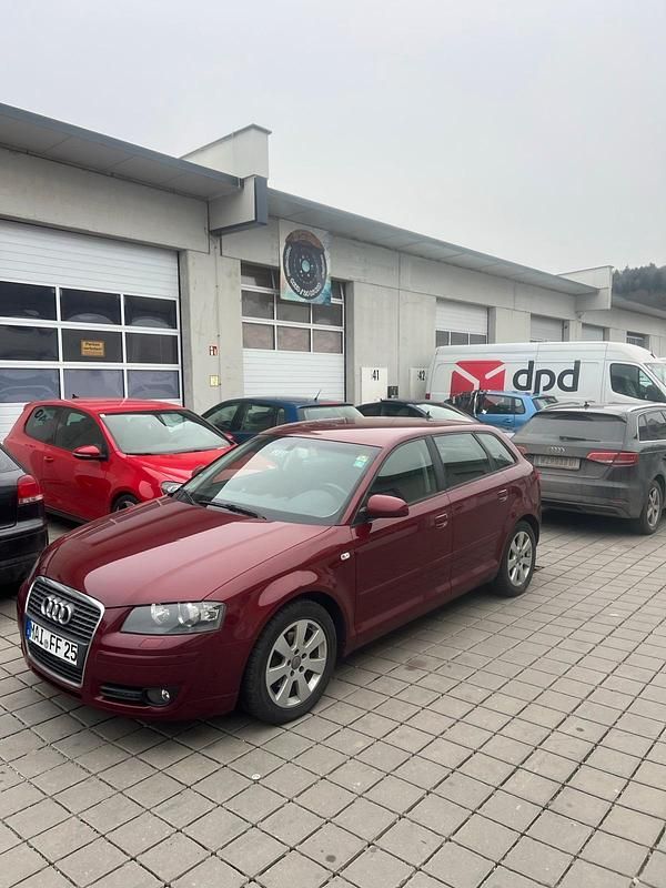 Gebraucht Audi A3 140 PS (102 kW) 2005 Rot Kleinwagen