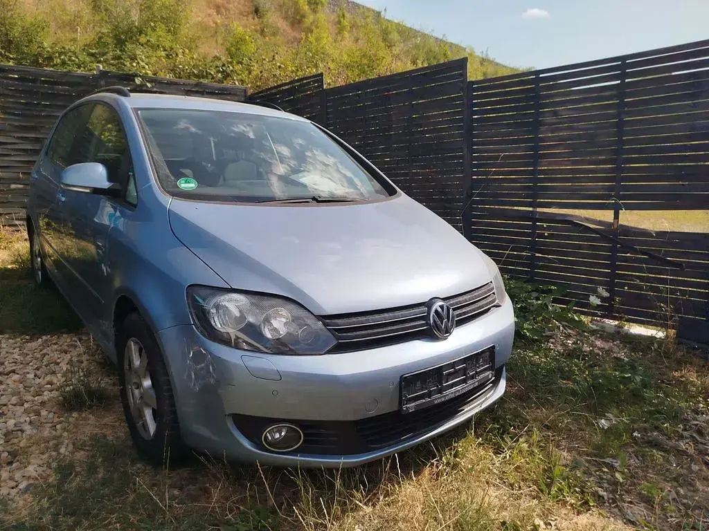 Gebraucht VW Golf Plus Comfortline 105 PS (77 kW) 2010 Blau Van / Kleinbus