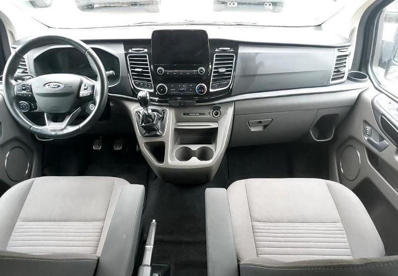 Gebraucht Ford Tourneo 185 PS (136 kW) 2020 Grau Van / Kleinbus