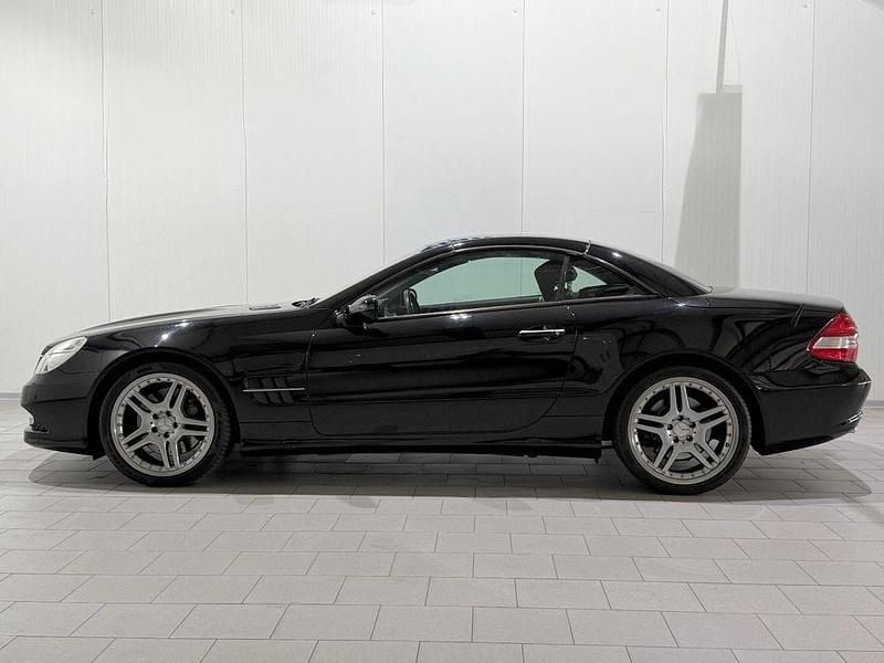 Gebraucht Mercedes SL500 387 PS (284 kW) 2010 Schwarz Cabrio