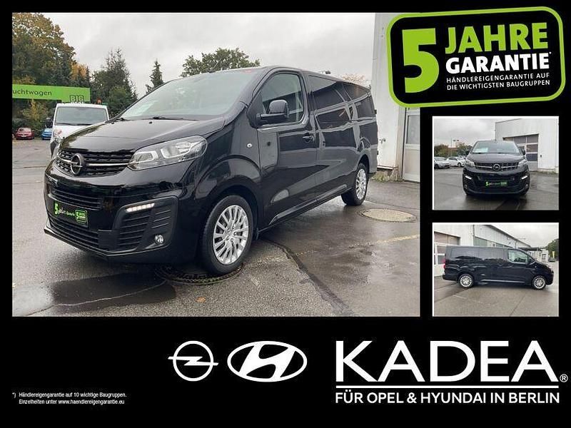 Diamant schwarz/karbon schwarz (metallic) Gebraucht 2021 Opel Zafira Life Van / Kleinbus | 22.950 € (Superpreis) - Bild 1/4