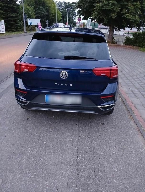 Gebraucht VW T-Roc 150 PS (110 kW) 2020 Blau SUV