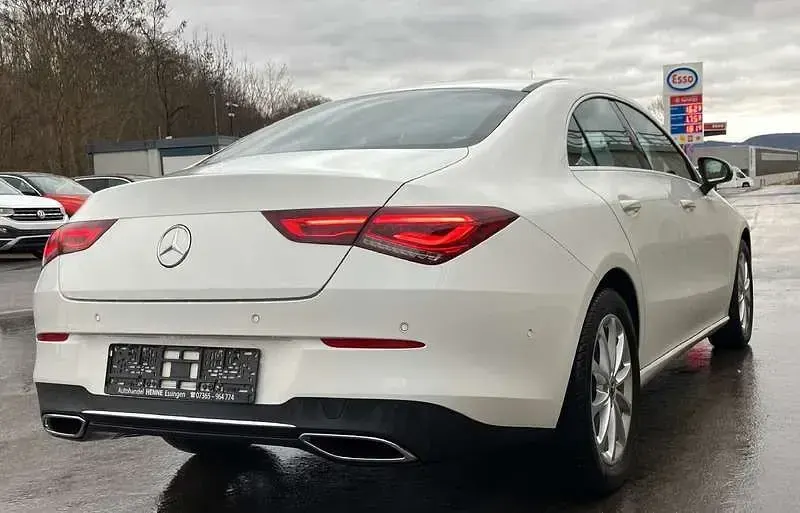 Gebraucht Mercedes CLA200 150 PS (110 kW) 2020 Weiß Coupé
