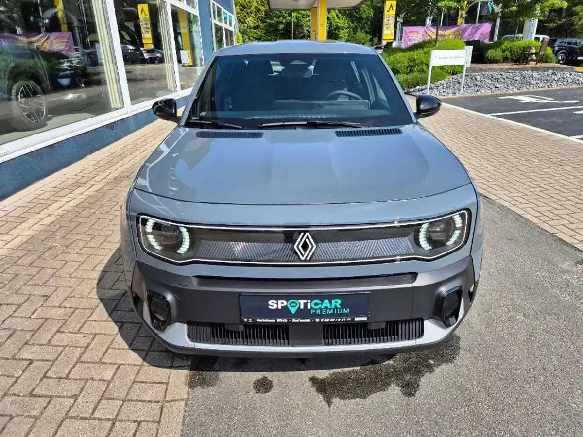 Gebraucht Renault 4 E-Tech Evolution 89 kW (122 PS) 2026 Grau SUV