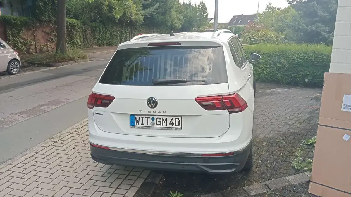 Gebraucht VW Tiguan Allspace Life 150 PS (110 kW) 2023 Weiß SUV