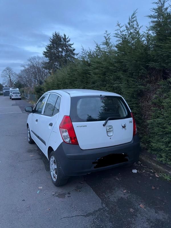 Gebraucht Hyundai i10 66 PS (48 kW) 2009 Weiß Kleinwagen