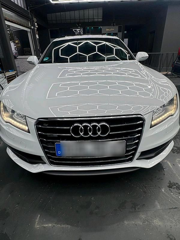 Weiß Gebraucht 2014 Audi A7 S-Line Kleinwagen | 17.200 € (Guter Preis) - Bild 1/4