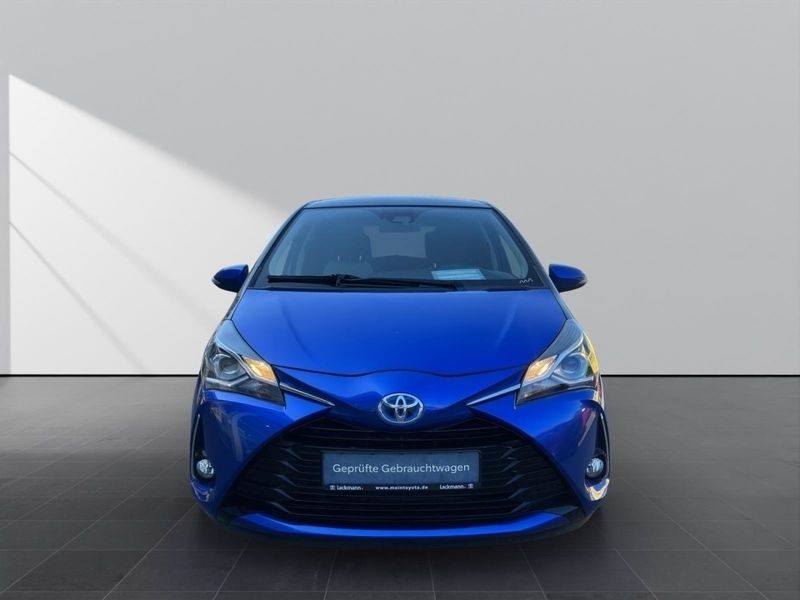 Gebraucht Toyota Yaris Hybrid Team 101 PS (74 kW) 2018 Blau Limousine