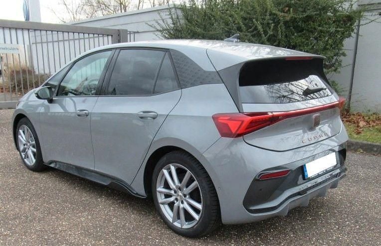 Usata Cupra Born 169 kW (231 CV) 2023 Grigio Utilitaria