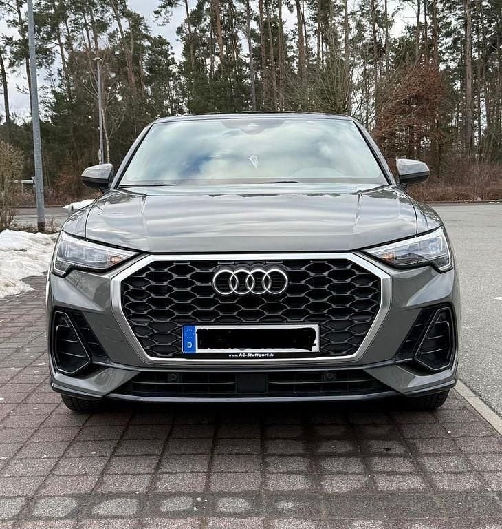 Gebraucht Audi Q3 Sportback S-Line 150 PS (110 kW) 2022 Grau SUV