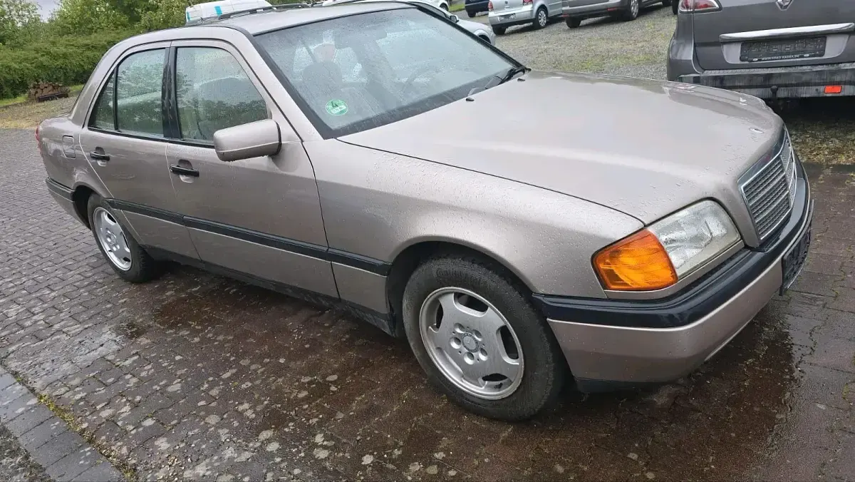 Gebraucht Mercedes C180 120 PS (88 kW) 1994 Limousine