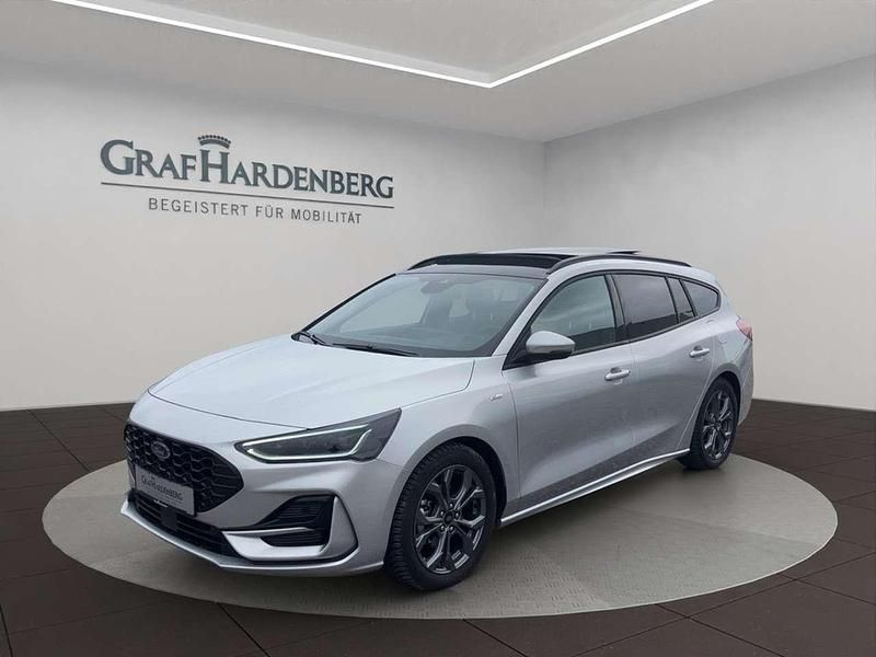 Second-hand Ford Focus ST-Line X 155 CP (114 kW) 2024 Argintiu Break