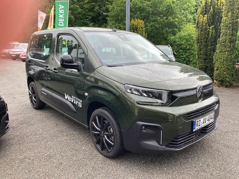 Gebraucht Citroën Berlingo 110 PS (80 kW) 2024 Grün Van / Kleinbus