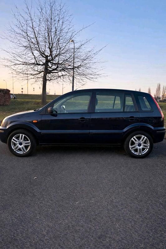 Gebraucht Ford Fusion 80 PS (58 kW) 2002 Kleinwagen