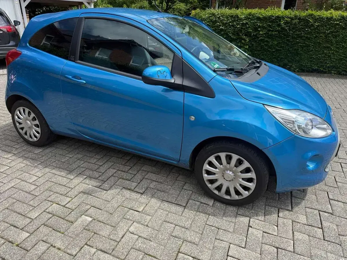 Gebraucht Ford Ka Titanium 69 PS (50 kW) 2009 Blau Kleinwagen
