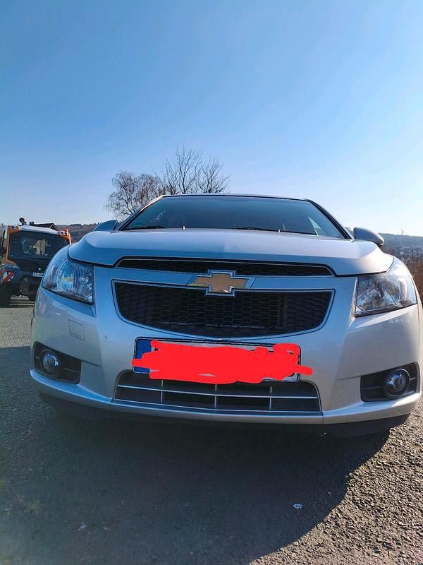 Gebraucht Chevrolet Cruze 124 PS (91 kW) 2012 Silber Limousine