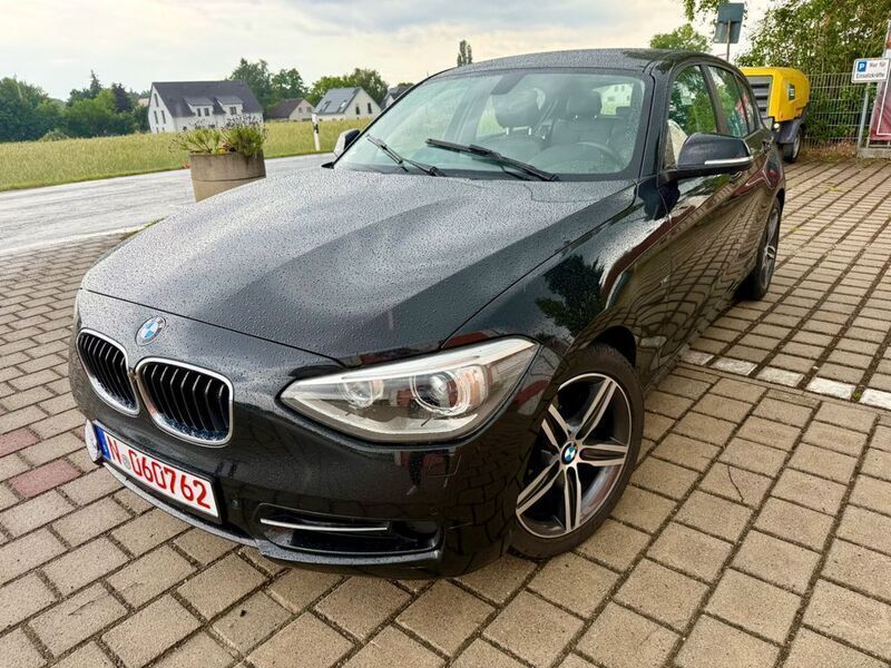 Schwarz Gebraucht 2012 BMW 118 Sport Line Kleinwagen | 6.950 € (Guter Preis) - Bild 1/4