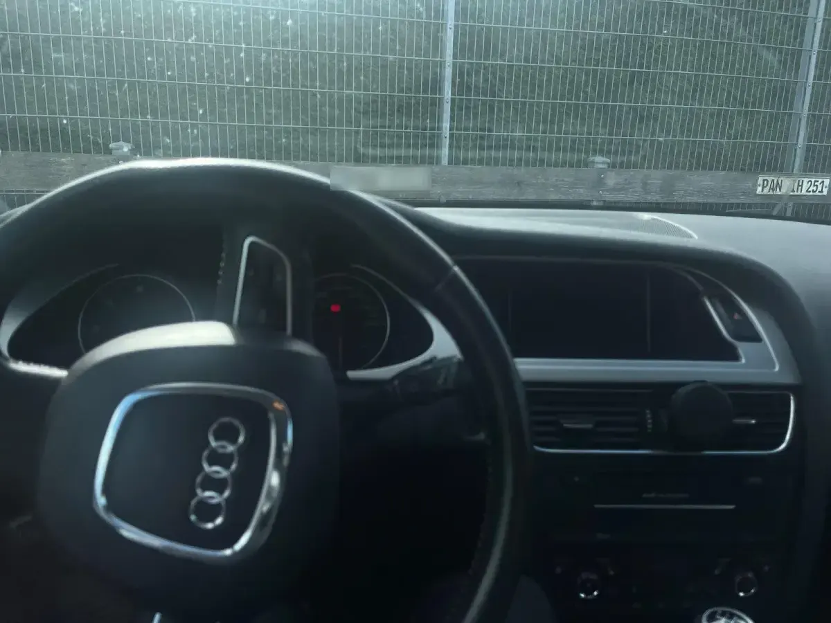 Używany Audi A4 Ambition 143 KM (105 kW) 2010 Czarny Kombi