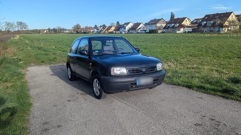 Gebraucht Nissan Micra 54 PS (39 kW) 1998 Schwarz Kleinwagen