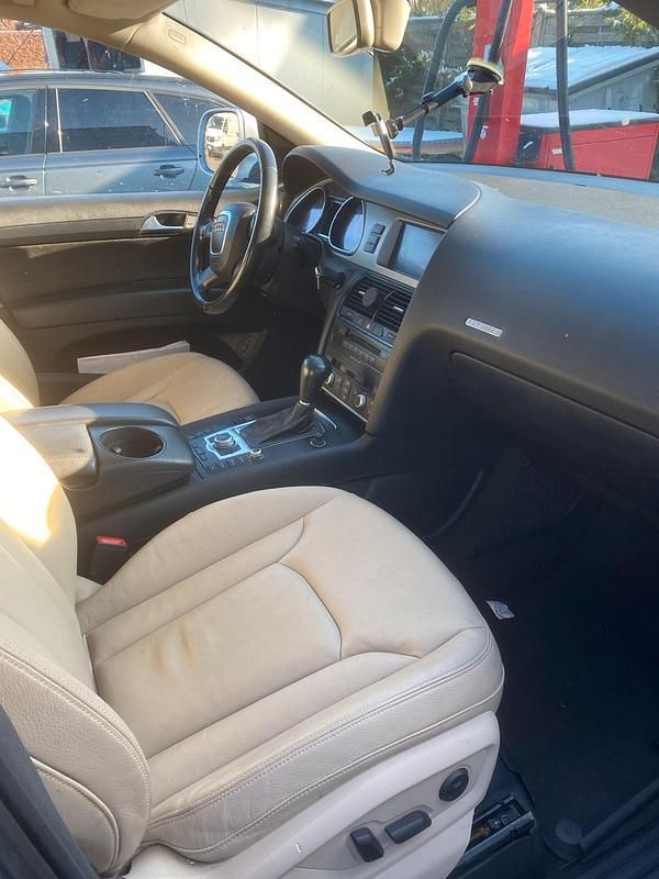 Gebraucht Audi Q7 240 PS (176 kW) 2007 Silber SUV