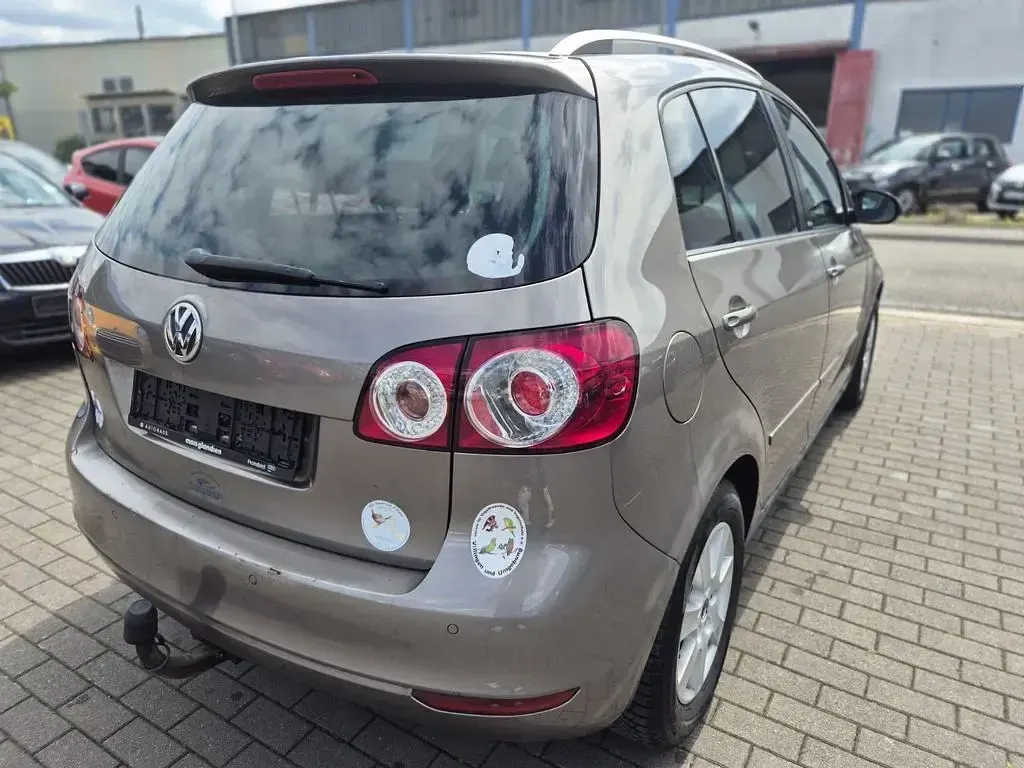 Gebraucht VW Golf VII Style 105 PS (77 kW) 2012 Braun Limousine