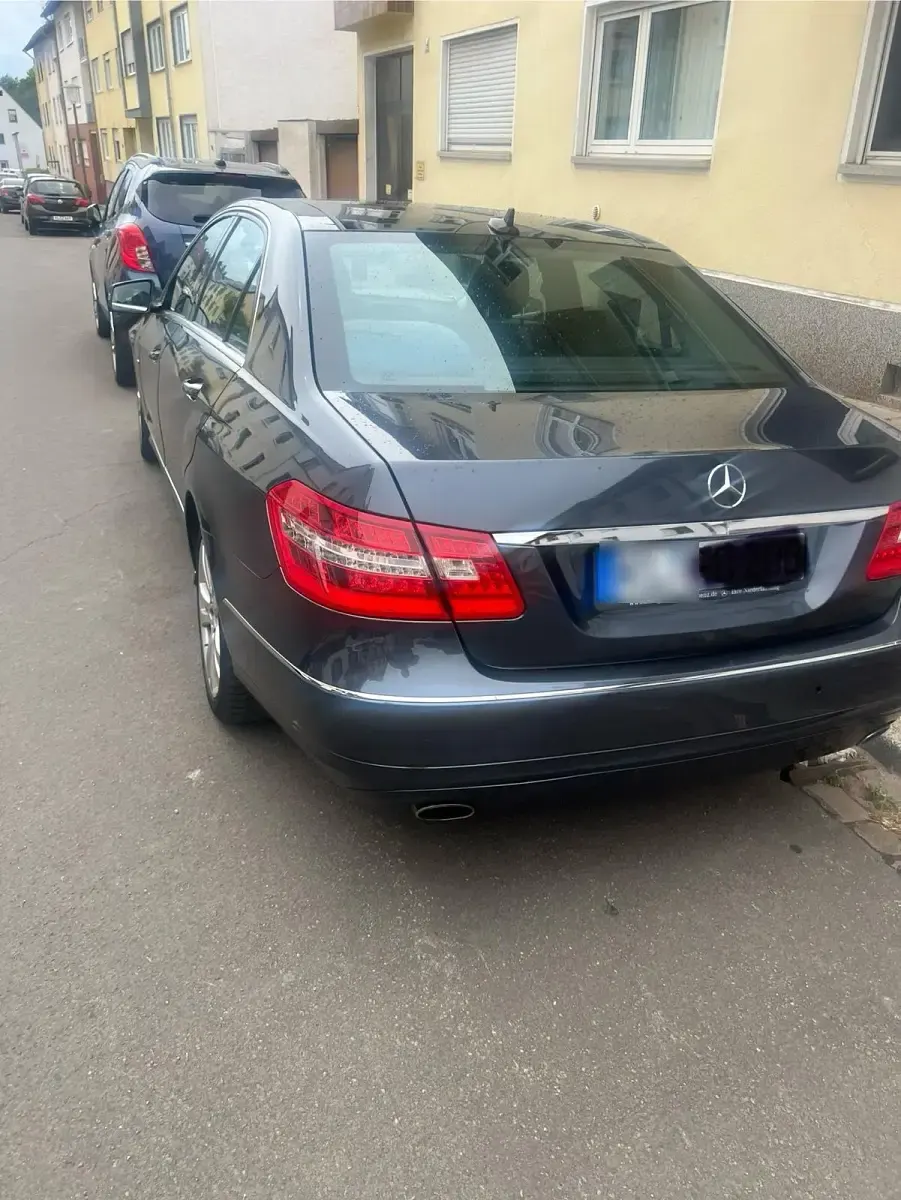 Gebraucht Mercedes E350 292 PS (214 kW) 2010 Limousine