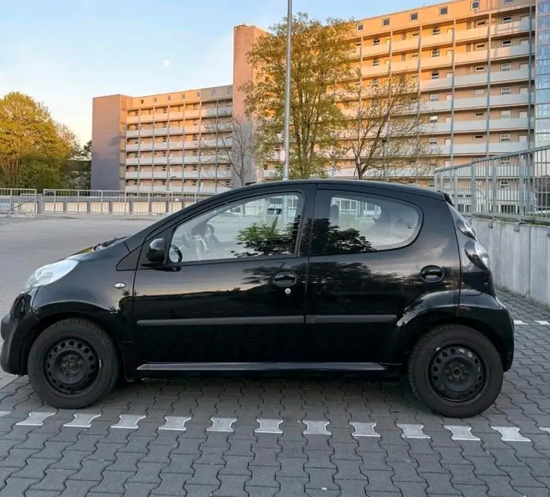 Gebraucht Citroën C1 68 PS (50 kW) 2008 Schwarz Kleinwagen