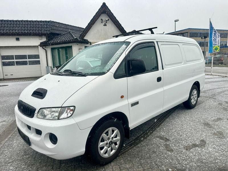 Gebraucht Hyundai H-1 140 PS (102 kW) 2007 Weiß Van / Kleinbus