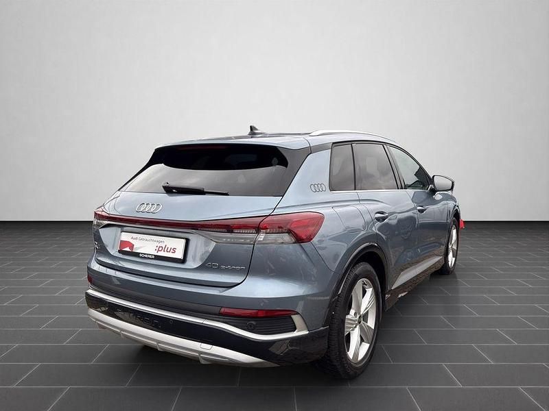 Gebraucht Audi Q4 e-tron Ambiente 150 kW (204 PS) 2022 Geysirblau metallic (metallic) SUV
