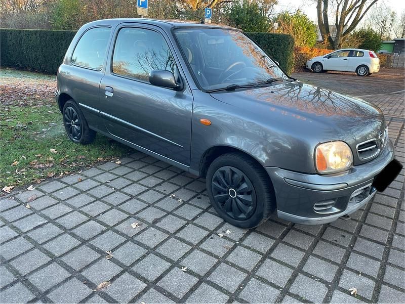 Grau Gebraucht 2002 Nissan Micra Kleinwagen | 888 € (Guter Preis) - Bild 1/4