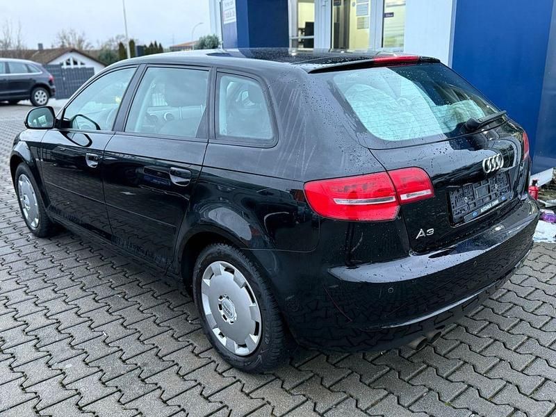 Gebraucht Audi A3 Attraction 125 PS (91 kW) 2009 Schwarz Limousine