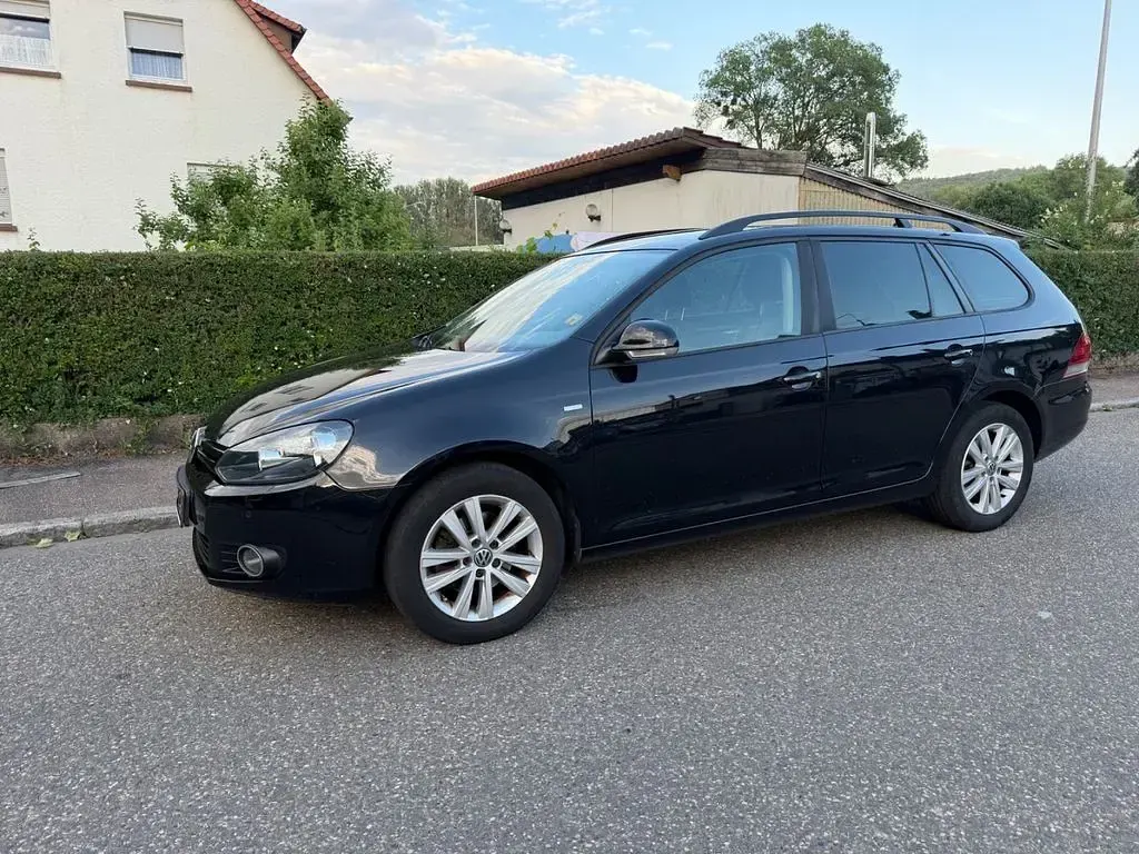 Gebraucht VW Golf VII Match 122 PS (89 kW) 2012 Schwarz Kombi