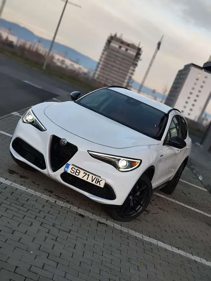 Gebraucht Alfa Romeo Stelvio Lusso 280 PS (205 kW) 2021 SUV