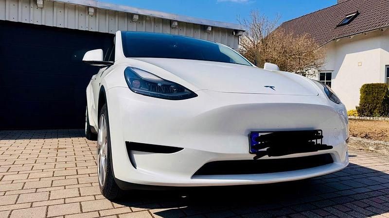 Gebraucht Tesla Model Y Standard Range 216 kW (295 PS) 2023 Weiß SUV