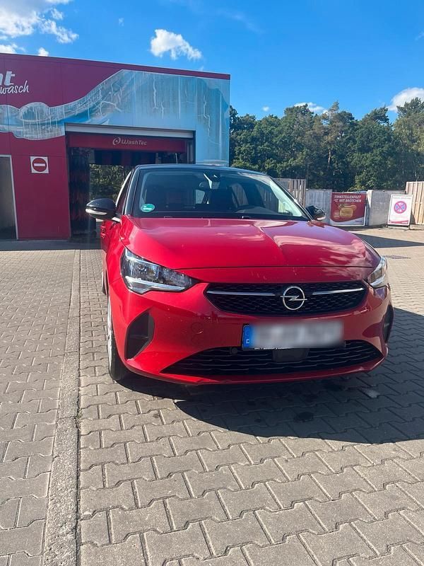 Rot Gebraucht 2020 Opel Corsa-e Edition Kleinwagen | 12.799 € (Guter Preis) - Bild 1/4
