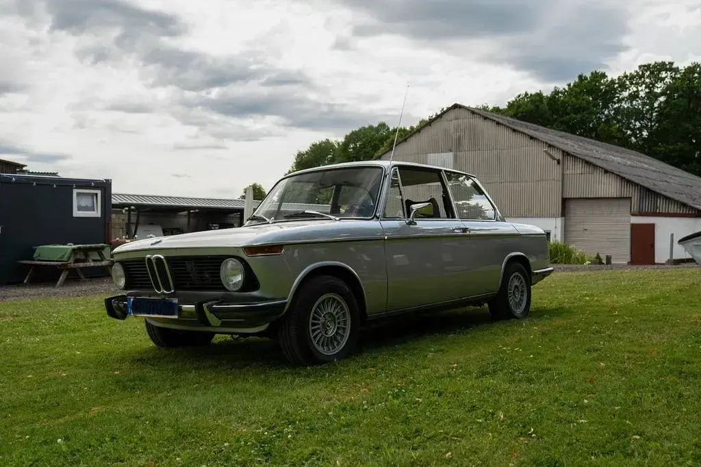 Gebraucht BMW 2002 131 PS (96 kW) 1973 Silber Limousine